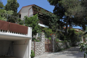 Гостиница Apartments with WiFi Mali Losinj (Losinj) - 7992  Мали Лошинь